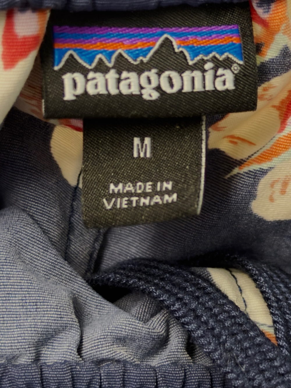 Patagonia Women's Barely Baggies Shorts (2.5") – Mariposa Lily Classic Navy Sz M - Picture 6 of 8
